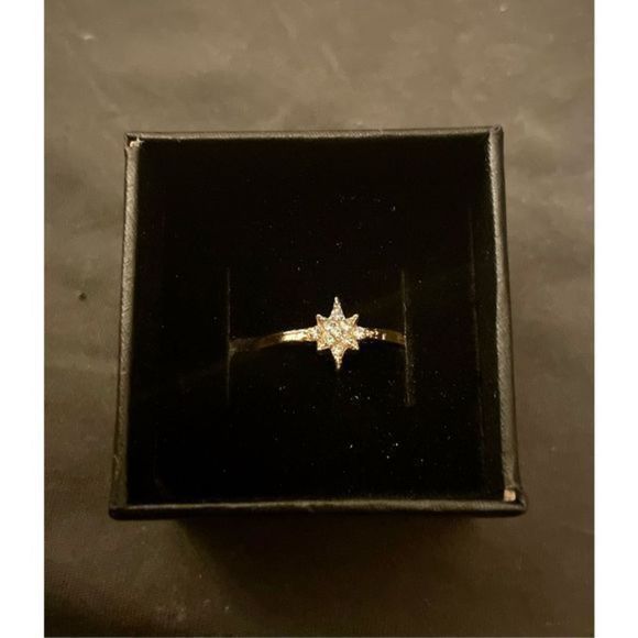 Pretty star SUN WHITE SAPPHIRE N RISE GOLD RING - Picture 2 of 5